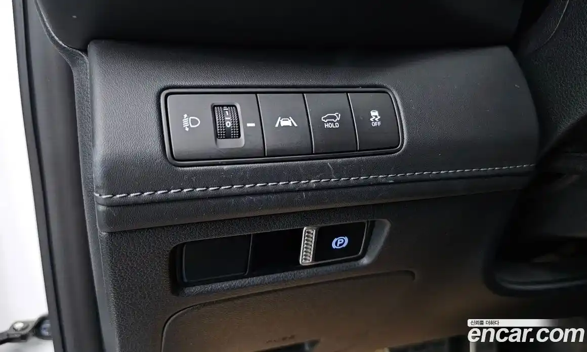 Hyundai Santa Fe 2023 1.6 Автомат в Москве № 110775, фото 13