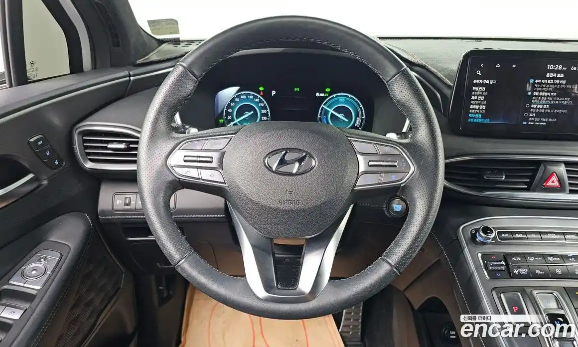 Hyundai Santa Fe 2023 1.6 Автомат в Москве № 110775, фото 14