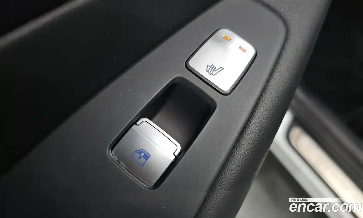 Hyundai Santa Fe 2023 1.6 Автомат в Москве № 110775, фото 19