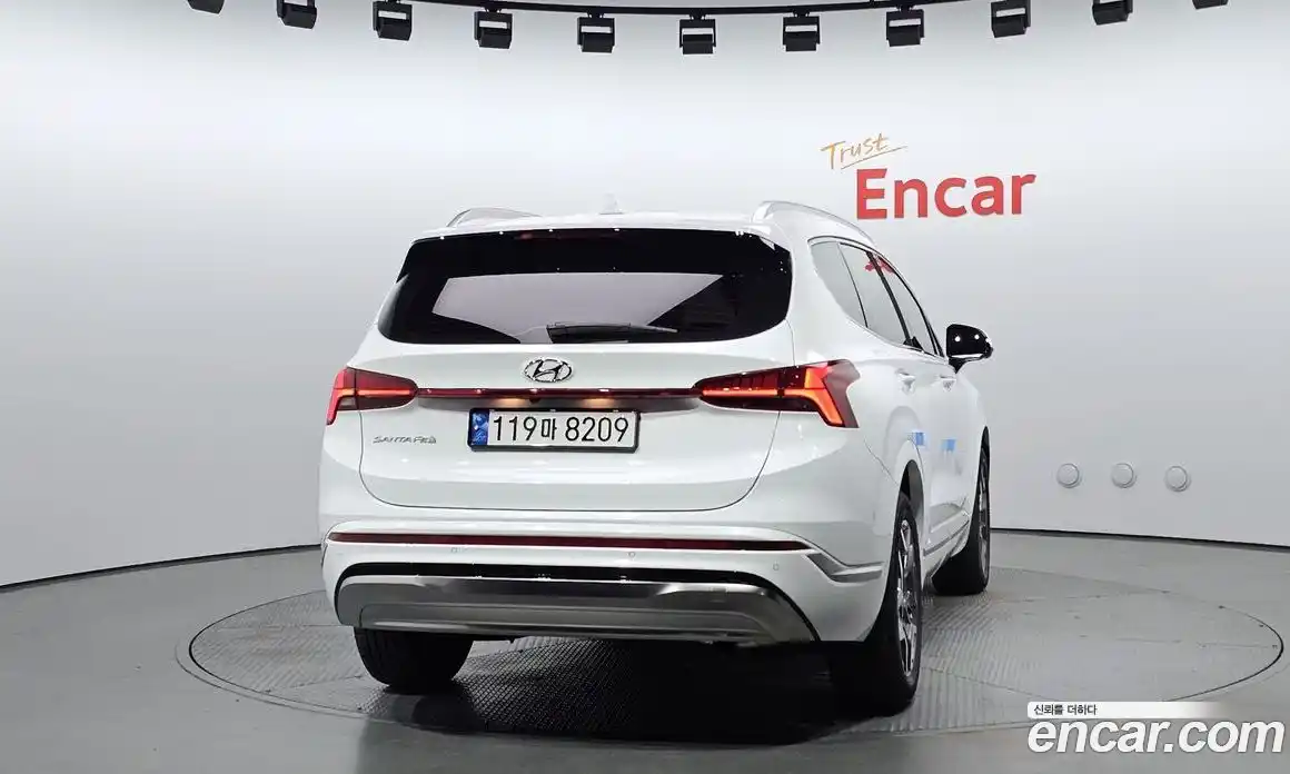 Hyundai Santa Fe 2023 1.6 Автомат в Москве № 110775, фото 4