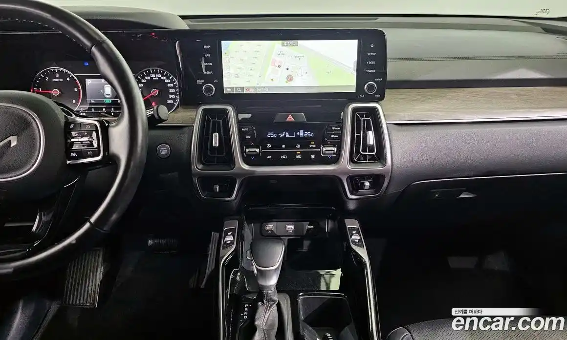 Kia Sorento 2022 2.2 Автомат в Москве № 120979, фото 20