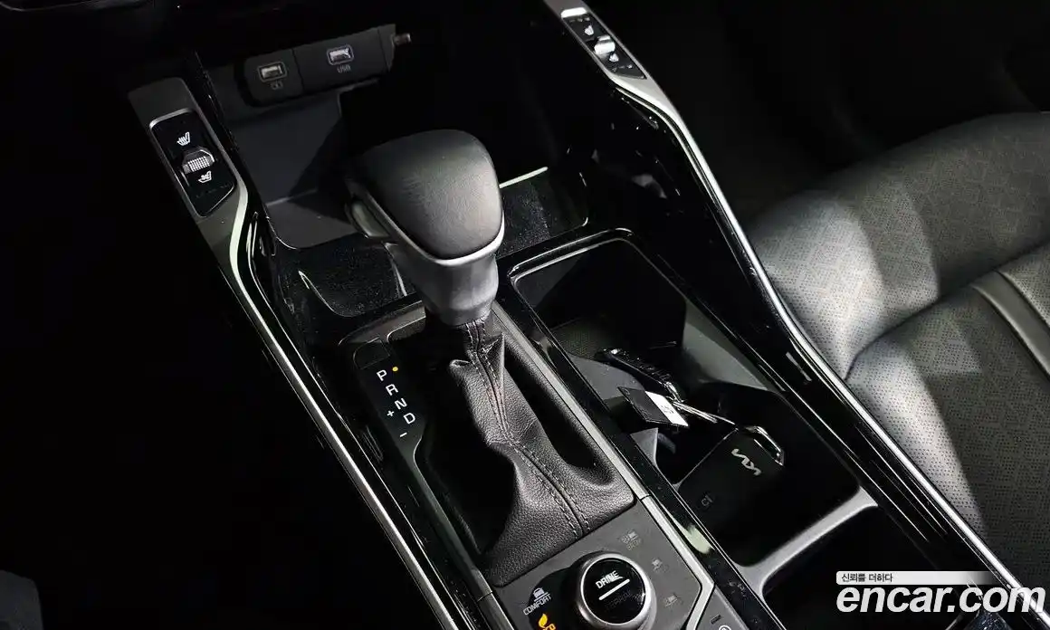 Kia Sorento 2022 2.2 Автомат в Москве № 120979, фото 5