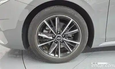 Hyundai Grandeur 2020 2.5 Автомат в Москве № 130575, миниатюра 5