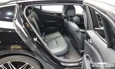 Kia Stinger 2023 2.5 Автомат в Москве № 131790, миниатюра 9