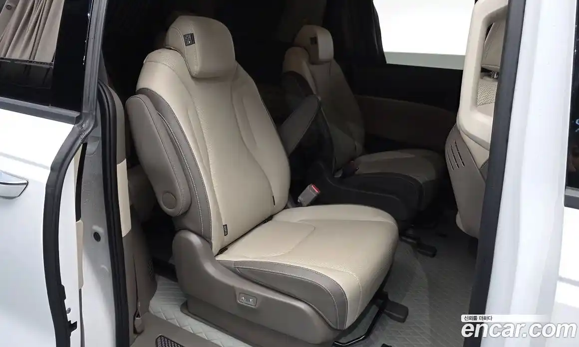 Kia Canival 2024 3.5 Автомат в Москве № 132085, фото 14