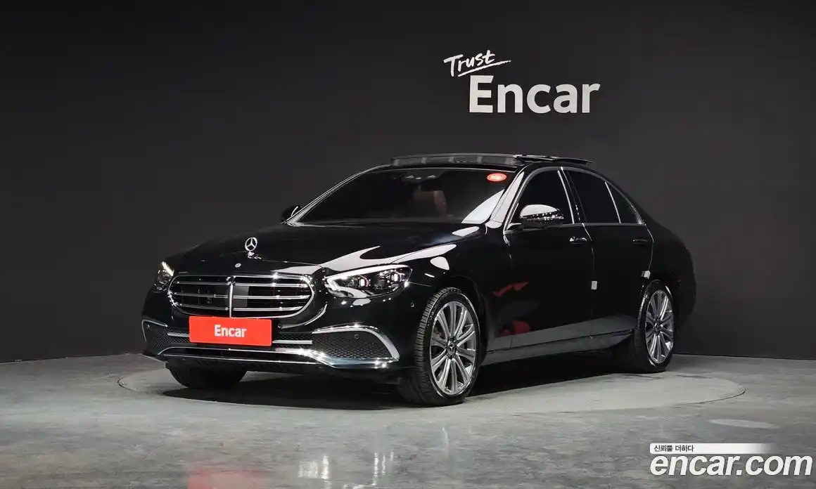 Mercedes-Benz E-Class 2022 3.0 Автомат в Москве № 143223, фото 18