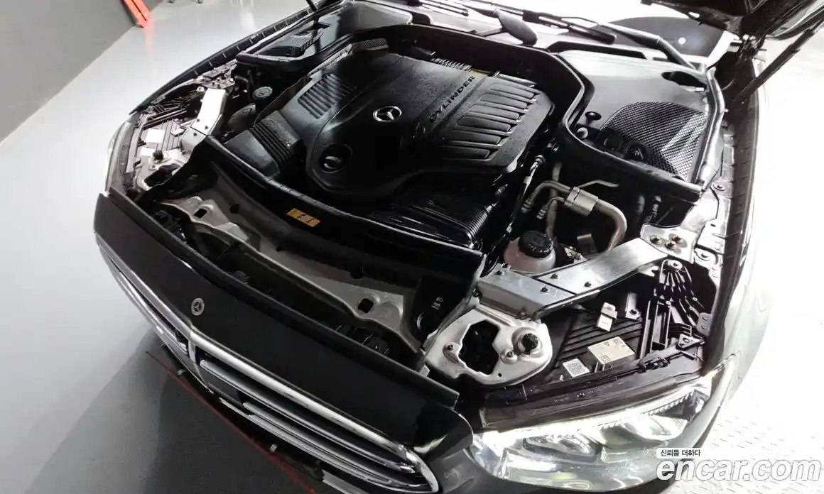 Mercedes-Benz E-Class 2022 3.0 Автомат в Москве № 143223, фото 6