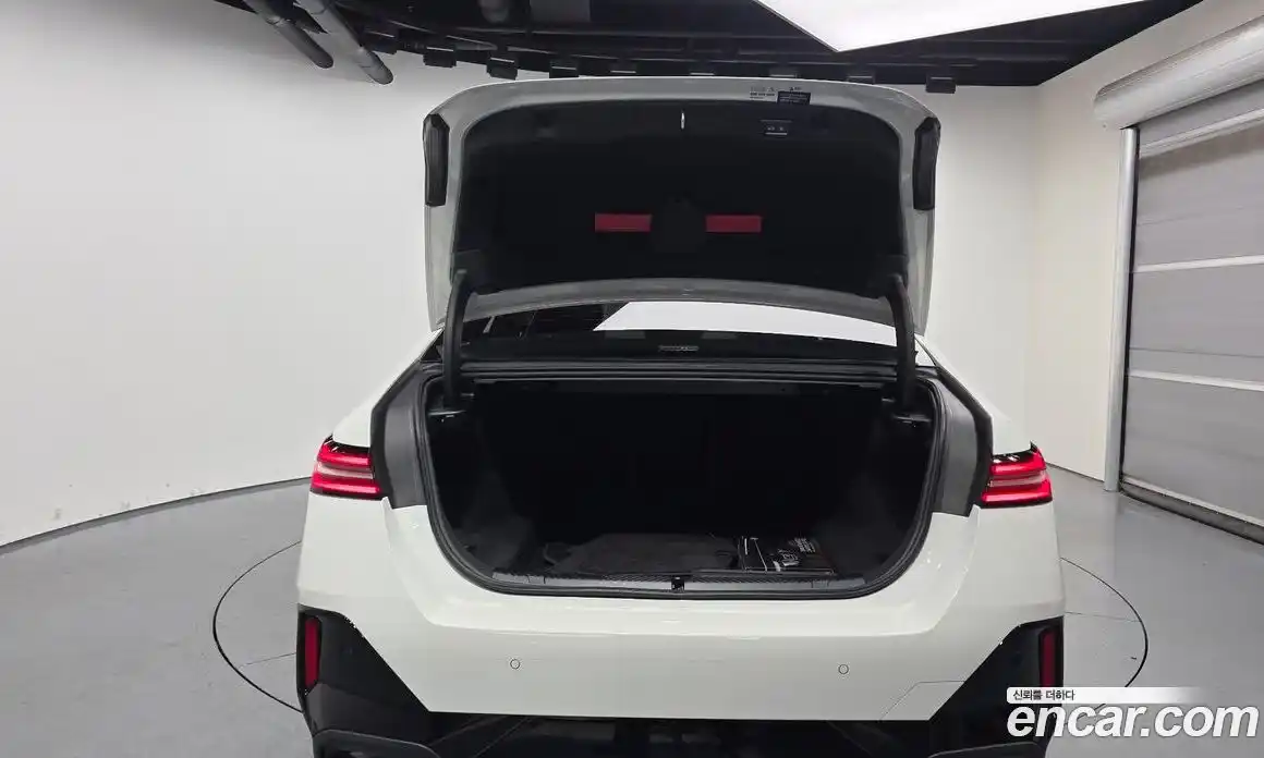 BMW 5-Series 2025 2.0 Автомат в Москве № 153393, фото 20