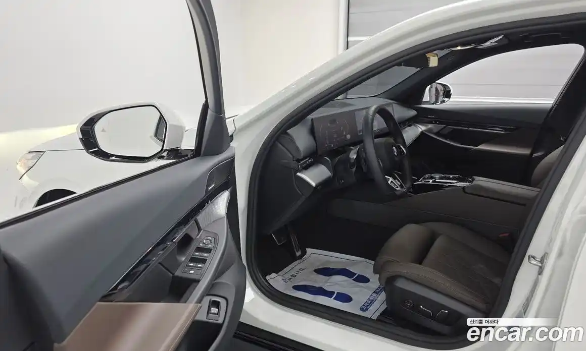 BMW 5-Series 2025 2.0 Автомат в Москве № 153393, фото 6