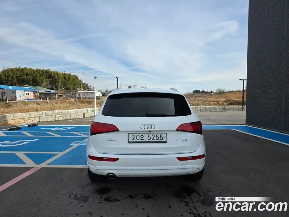 Audi Q5 2015 2.0 Автомат в Москве № 157180, фото 7