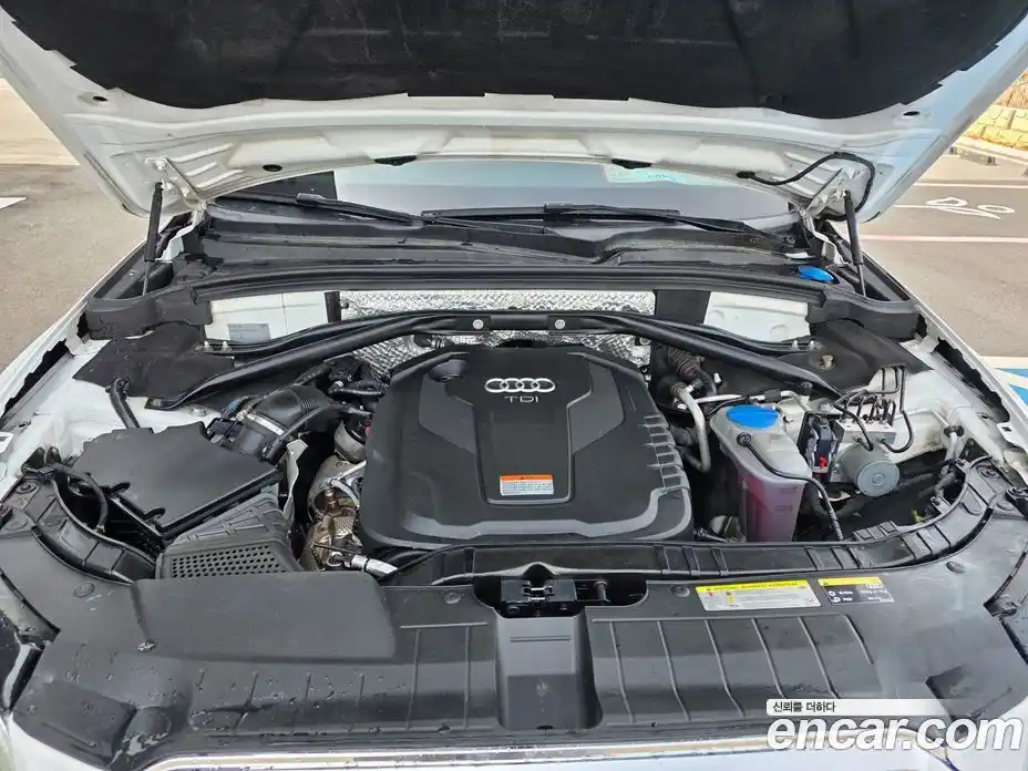 Audi Q5 2015 2.0 Автомат в Москве № 157180, фото 9