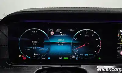 Mercedes-Benz E-Class 2021 3.0 Автомат в Москве № 160424, миниатюра 3