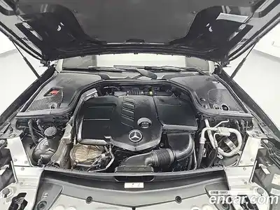 Mercedes-Benz E-Class 2021 1.9 Автомат в Москве № 160971, миниатюра 5
