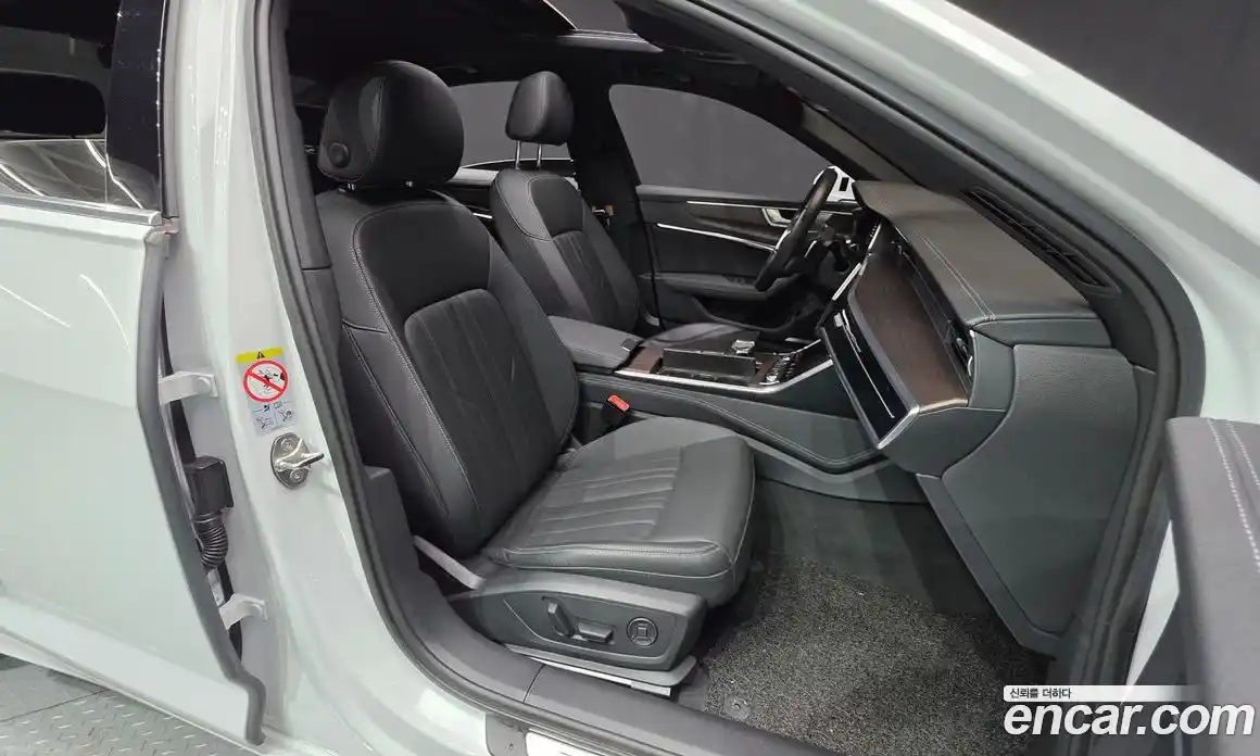 Audi A6 2023 3.0 Автомат в Москве № 162339, фото 18