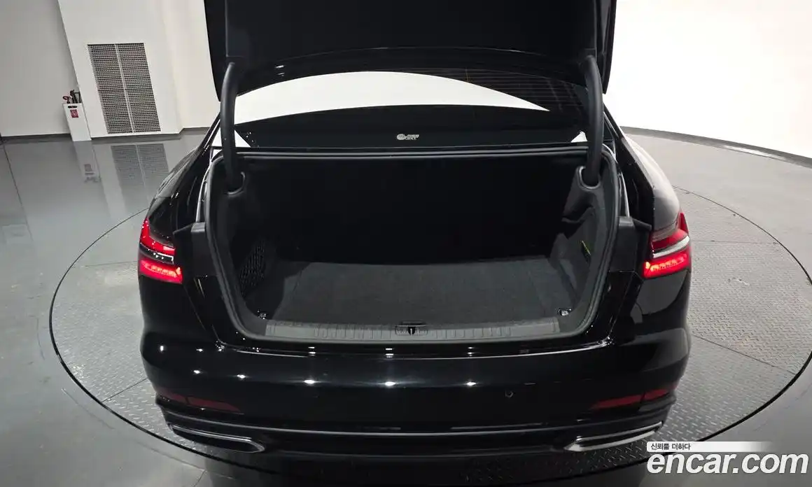 Audi A6 2023 2.0 Автомат в Москве № 163124, фото 18