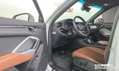 Audi Q3 2022 2.0 Автомат в Москве № 163540, миниатюра 12