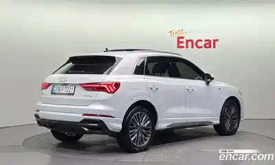 Audi Q3 2022 2.0 Автомат в Москве № 163540, миниатюра 2