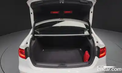 Audi A4 2014 2.0 Автомат в Москве № 163716, миниатюра 9