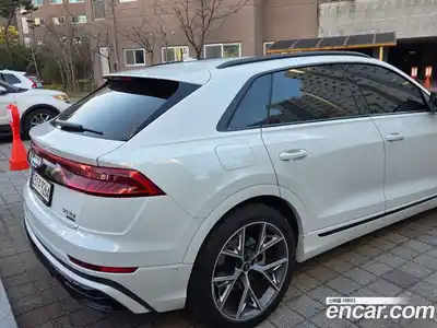 Audi Q8 2023 3.0 Автомат в Москве № 164017, миниатюра 4