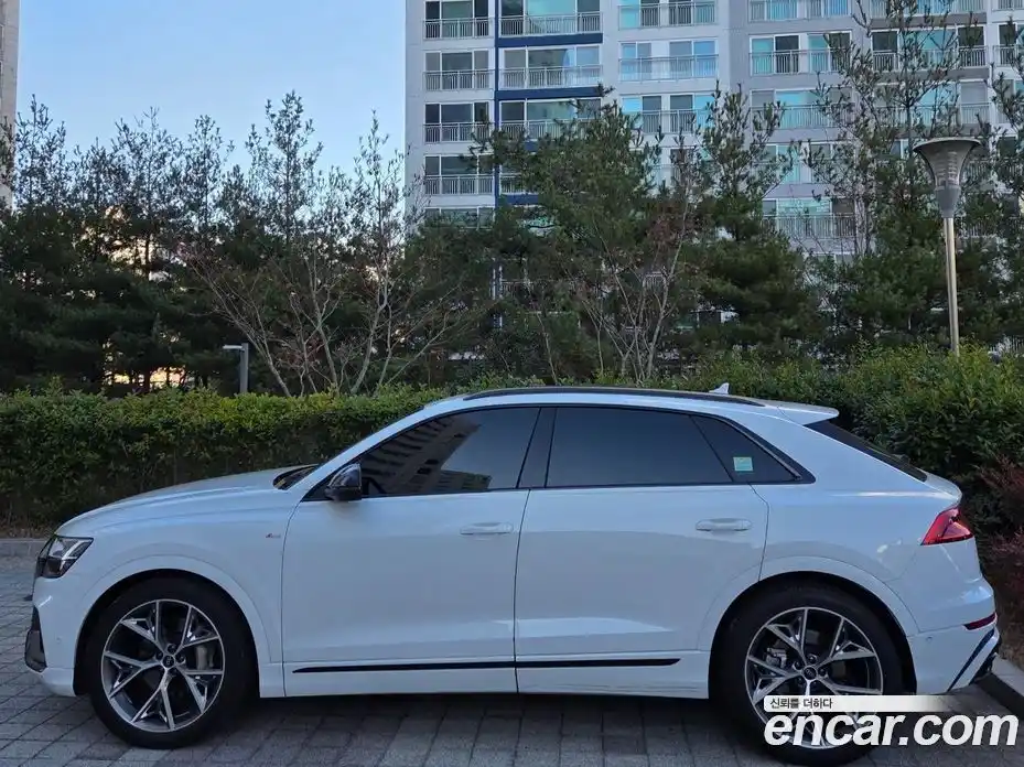 Audi Q8 2023 3.0 Автомат в Москве № 164017, фото 7