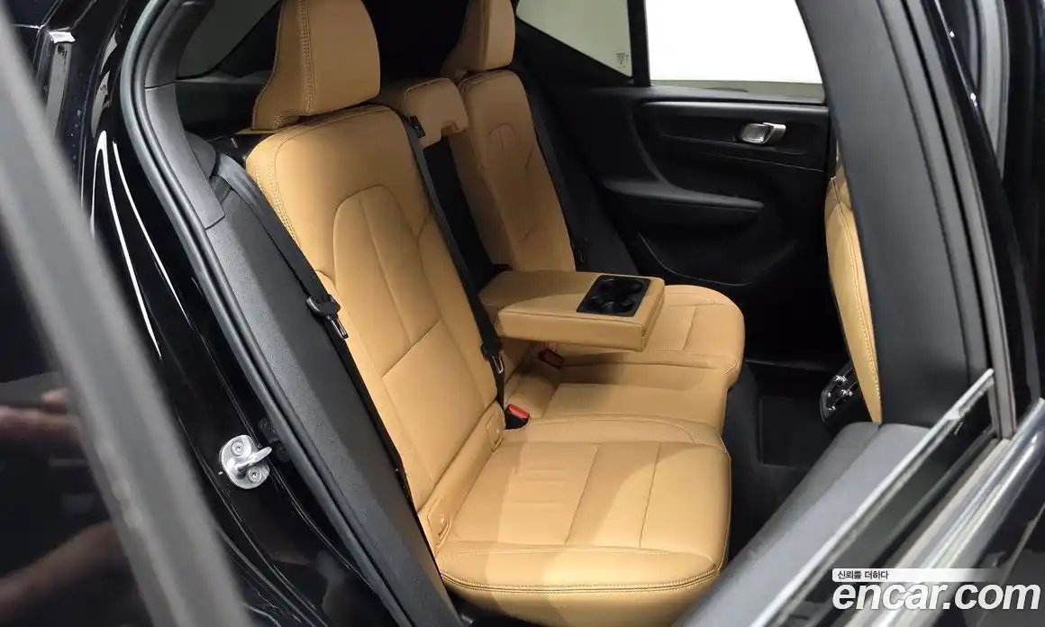 Volvo XC40 2022 2.0 Автомат в Москве № 164231, фото 14