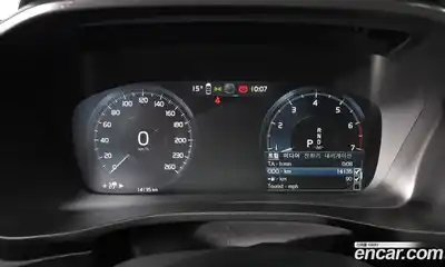 Volvo XC40 2022 2.0 Автомат в Москве № 164231, миниатюра 2