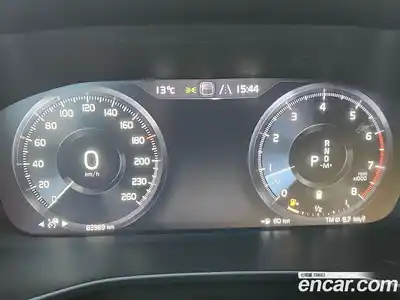 Volvo XC40 2021 2.0 Автомат в Москве № 164821, миниатюра 8