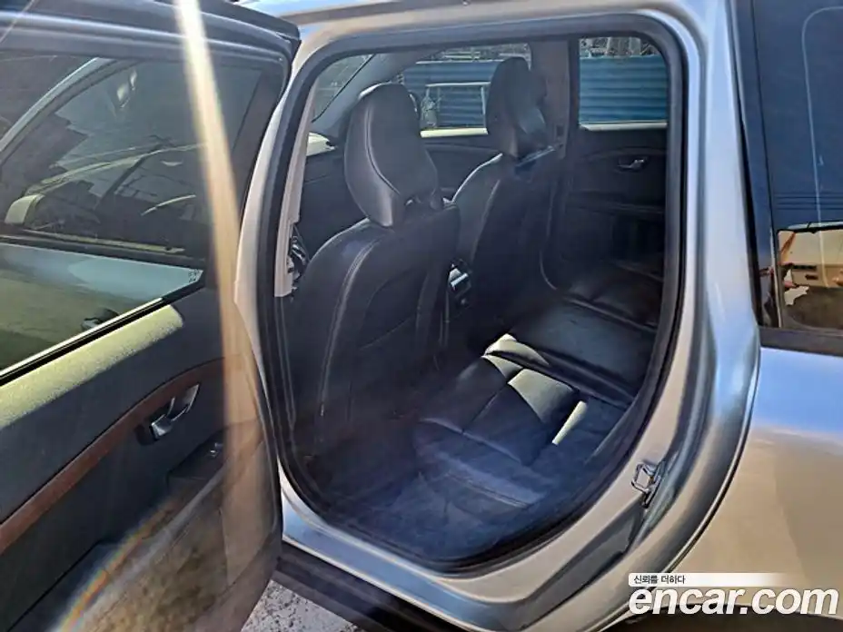 Volvo XC70 2014 2.4 Автомат в Москве № 164864, фото 16