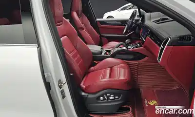 Porsche Cayenne 2019 3.0 Автомат в Москве № 165420, миниатюра 10