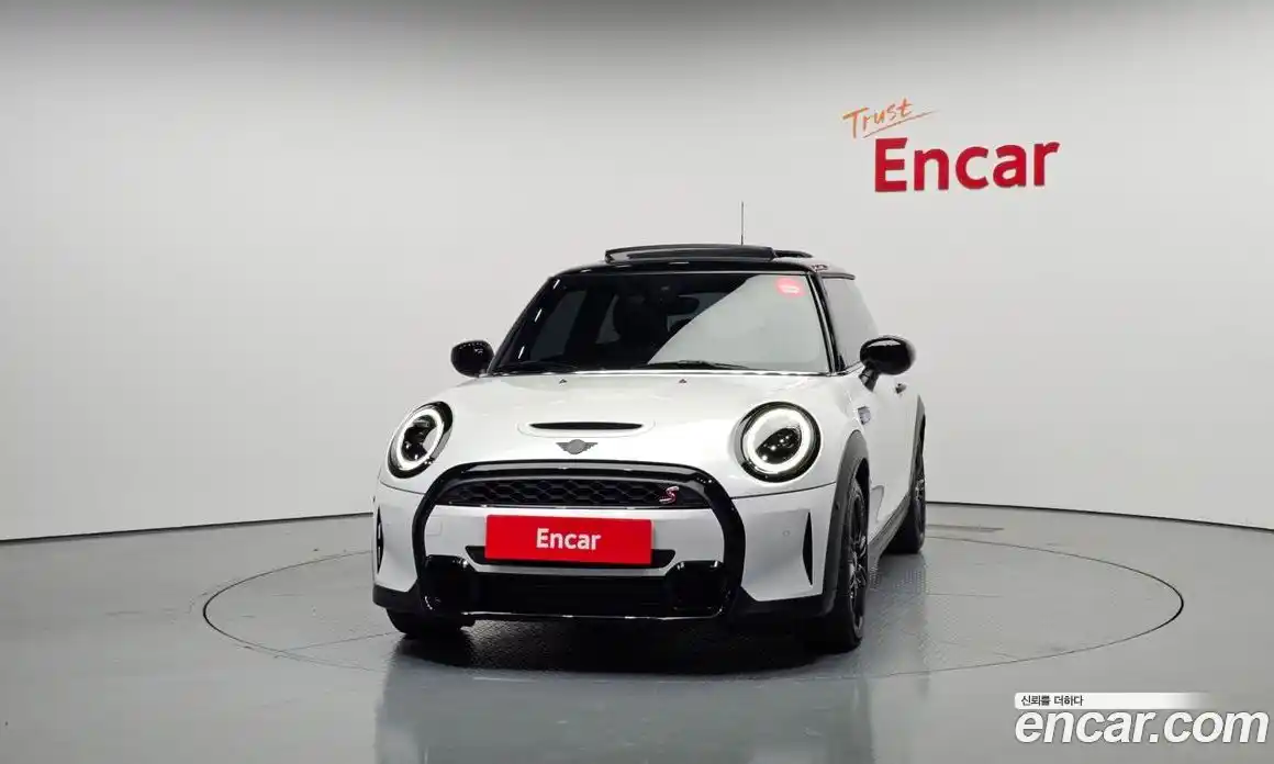 Mini Cooper 2024 2.0 Автомат в Москве № 166993, фото 13