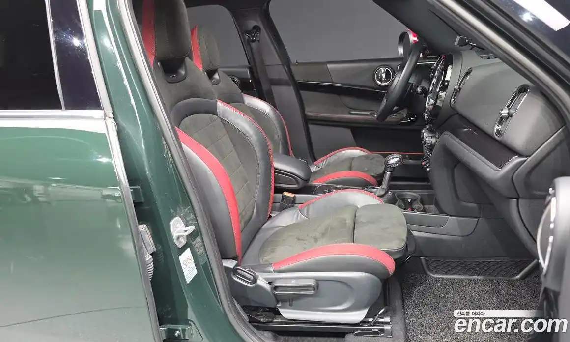 Mini Countryman 2018 2.0 Автомат в Москве № 167231, фото 11