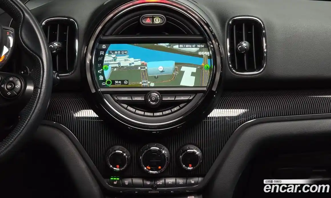 Mini Countryman 2018 2.0 Автомат в Москве № 167231, фото 14