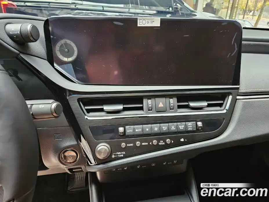 Lexus ES 2025 2.5 Автомат в Москве № 167987, фото 13