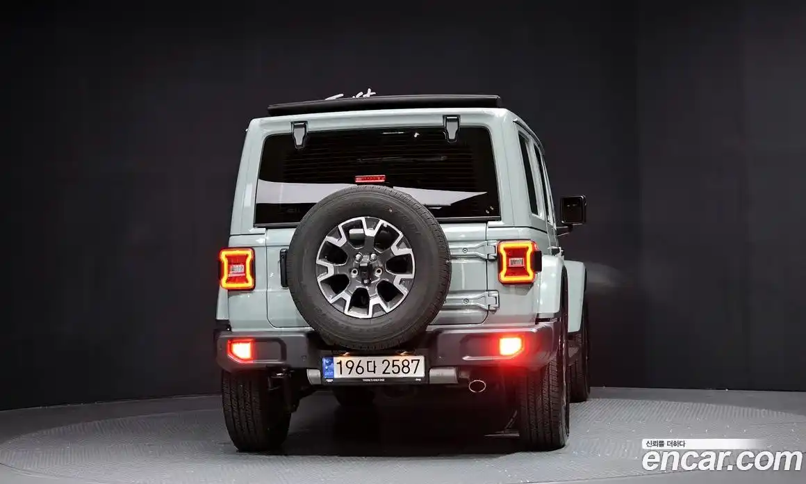 Jeep Wrangler 2024 2.0 Автомат в Москве № 169350, фото 4