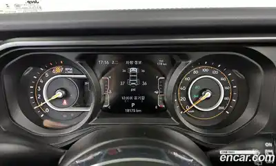 Jeep Wrangler 2024 2.0 Автомат в Москве № 169350, миниатюра 8