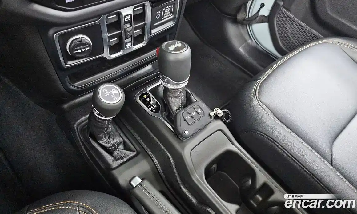 Jeep Wrangler 2024 2.0 Автомат в Москве № 169350, фото 9