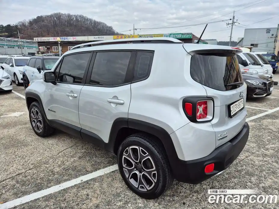 Jeep Renegade 2015 2.0 Автомат в Москве № 170094, фото 4