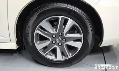 Honda Odyssey 2016 3.5 Автомат в Москве № 170585, миниатюра 4