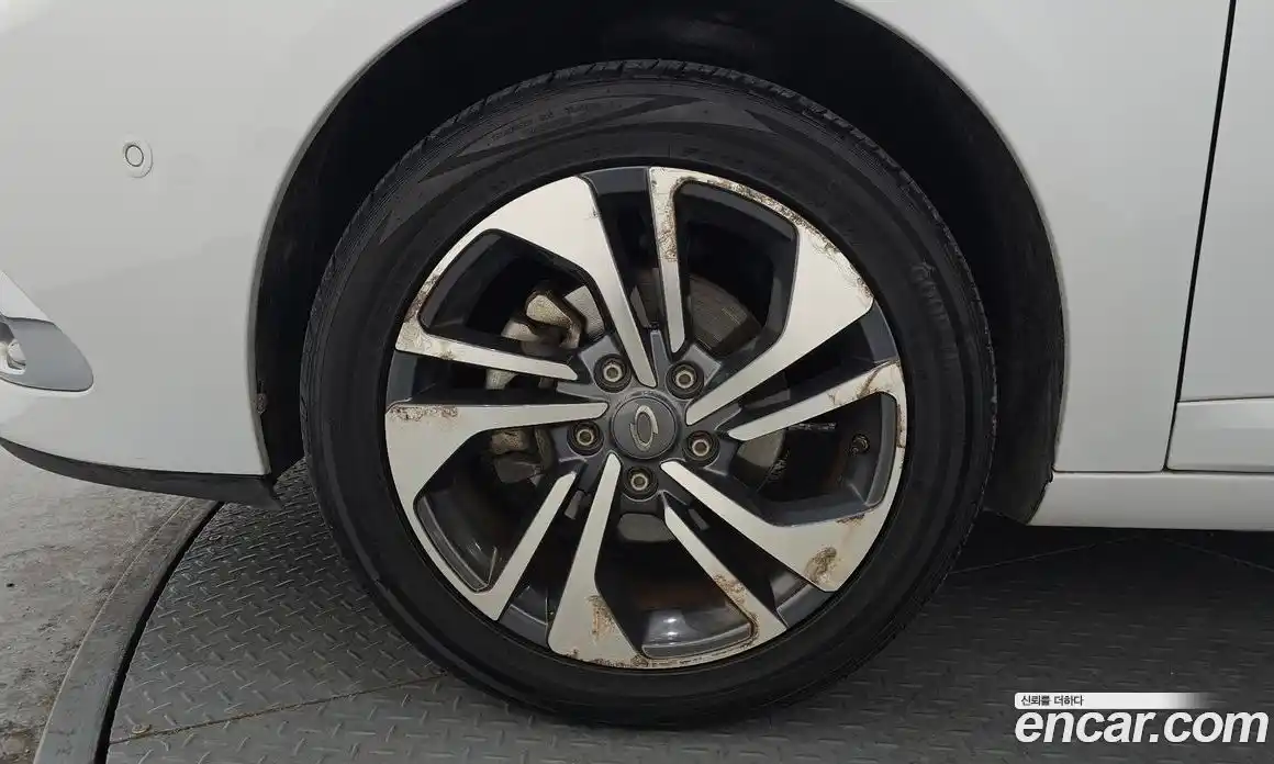 Renault SM3 2017 1.6 Автомат в Москве № 180706, фото 11