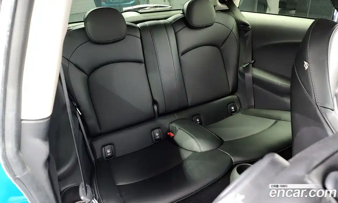 Mini Cooper 2015 1.5 Автомат в Москве № 186657, фото 14