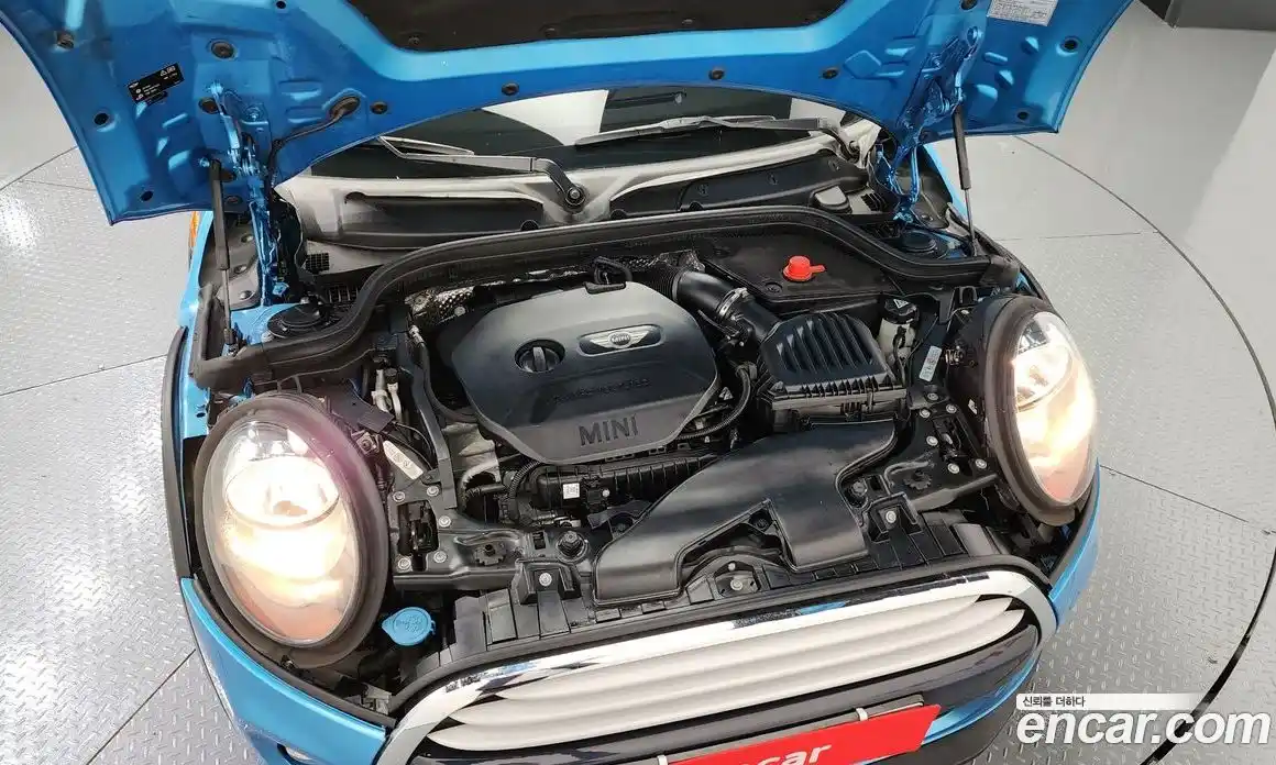 Mini Cooper 2015 1.5 Автомат в Москве № 186657, фото 15