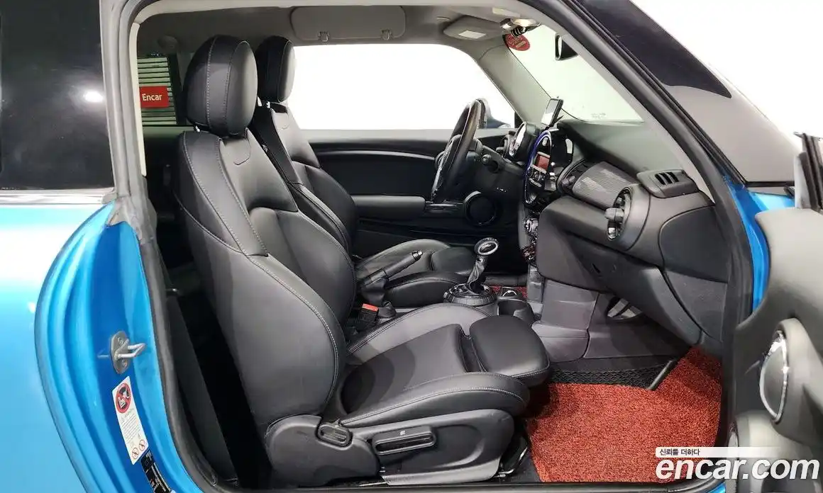 Mini Cooper 2015 1.5 Автомат в Москве № 186657, фото 5