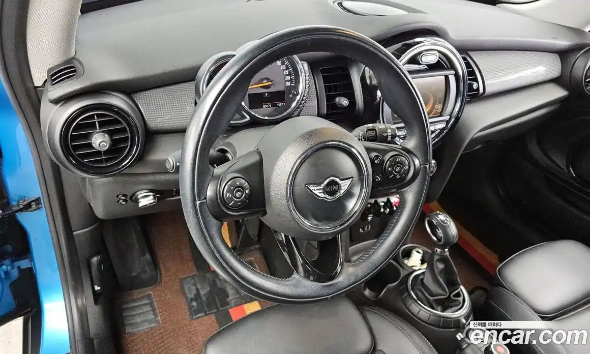 Mini Cooper 2015 1.5 Автомат в Москве № 190991, фото 12