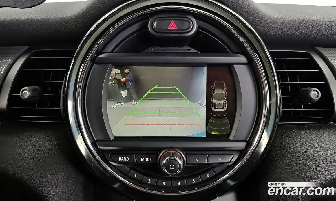 Mini Cooper 2015 1.5 Автомат в Москве № 190991, фото 14