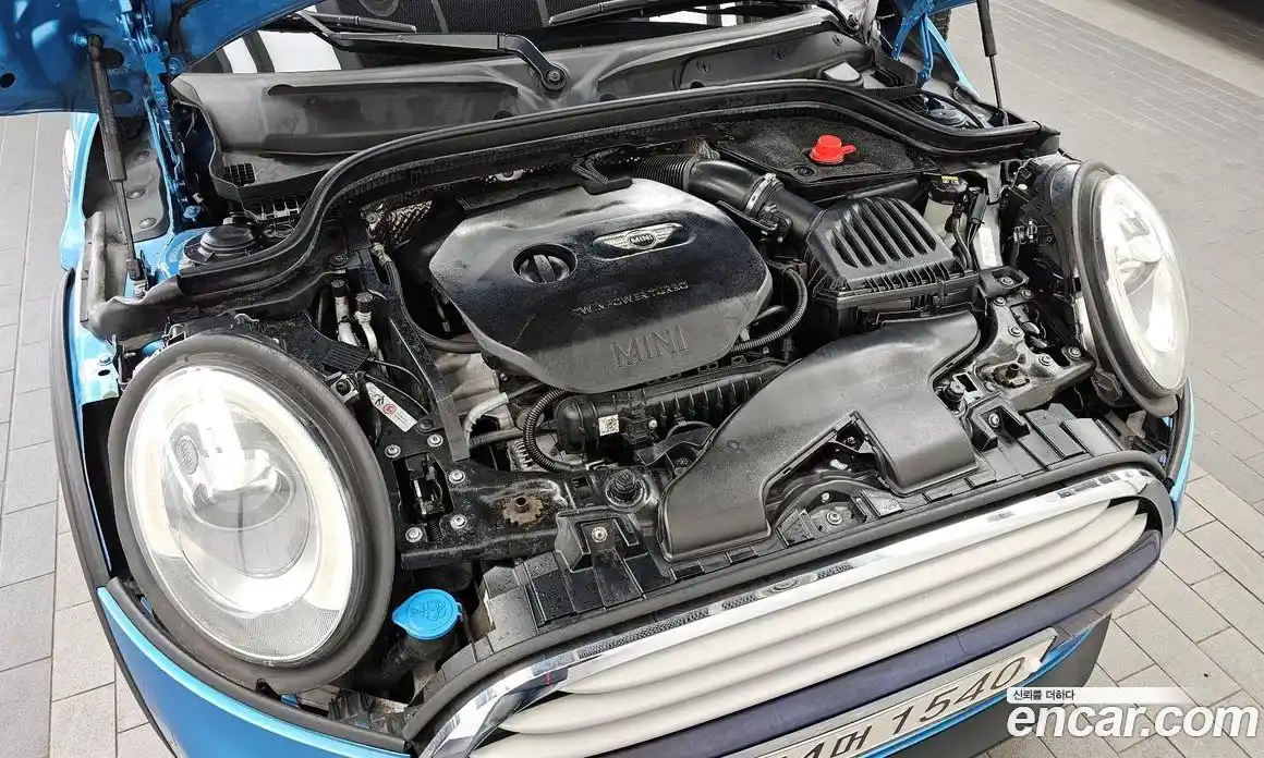 Mini Cooper 2015 1.5 Автомат в Москве № 190991, фото 5