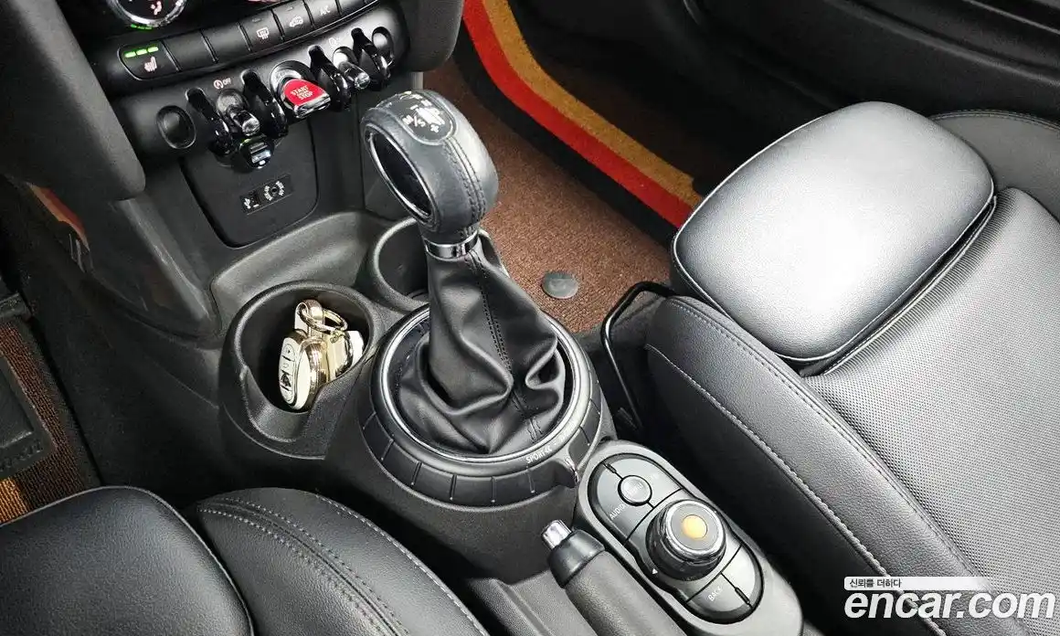 Mini Cooper 2015 1.5 Автомат в Москве № 190991, фото 8