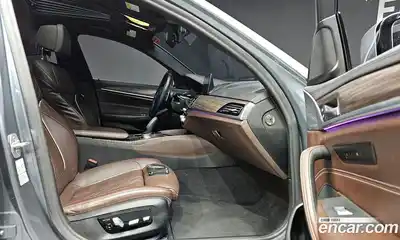 BMW 5-Series 2020 2.0 Автомат в Москве № 192269, миниатюра 3