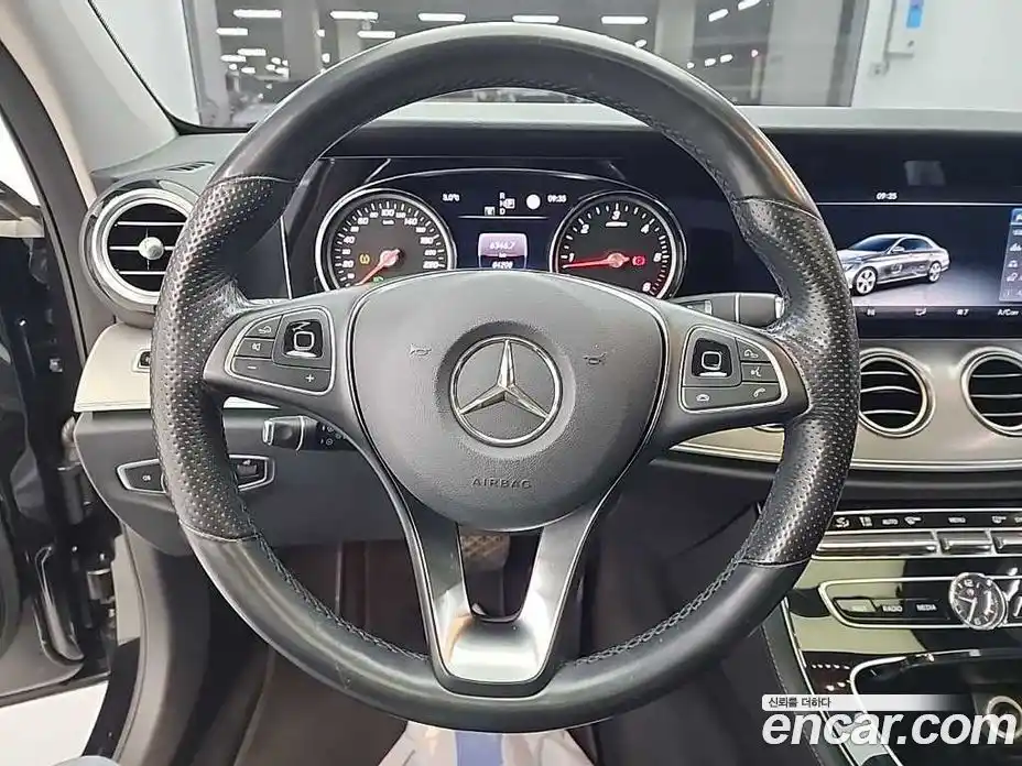 Mercedes-Benz E-Class 2017 1.9 Автомат в Москве № 195212, фото 9