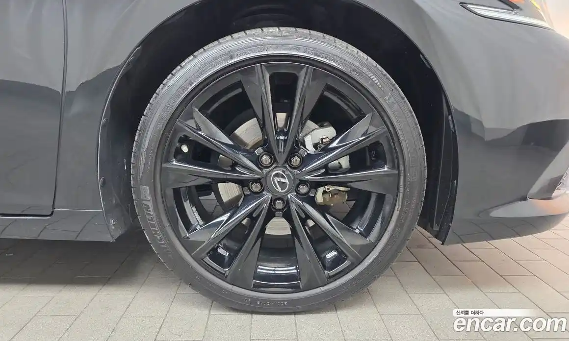 Lexus ES 2023 2.5 Автомат в Москве № 198890, фото 5