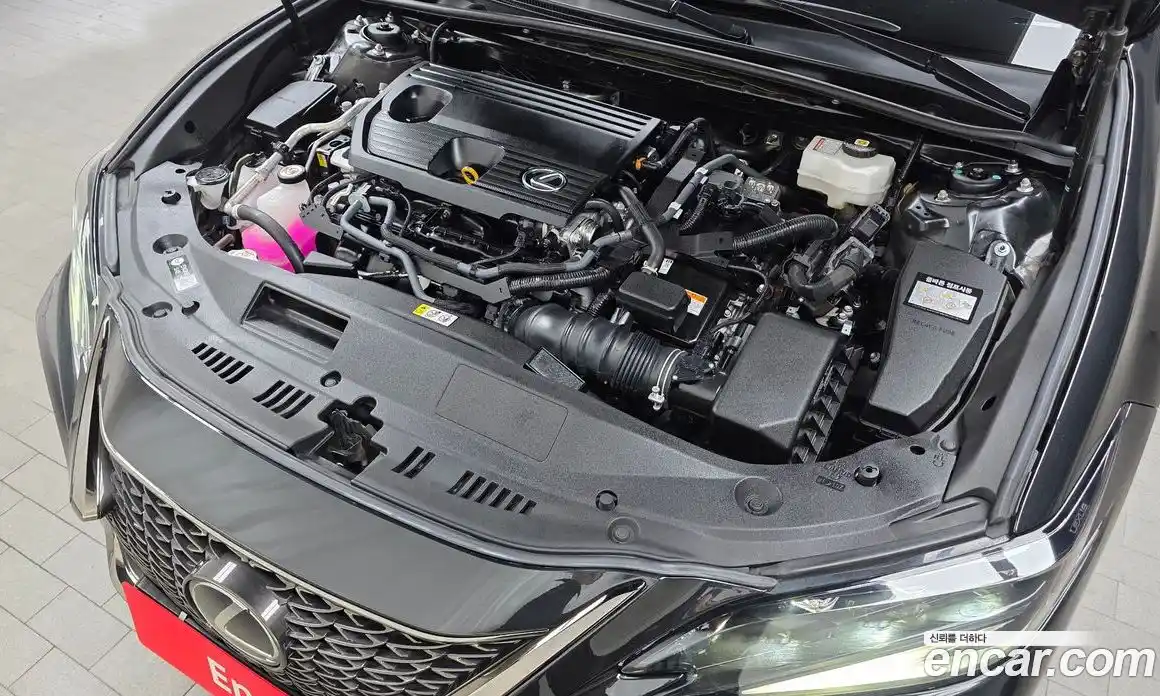 Lexus ES 2023 2.5 Автомат в Москве № 198890, фото 6